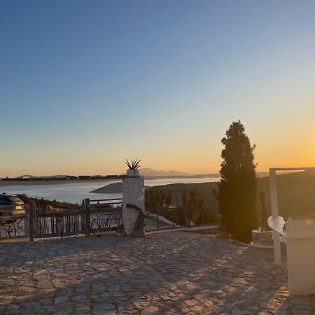 Villa Zografos 伊拉克利亚岛 外观 照片