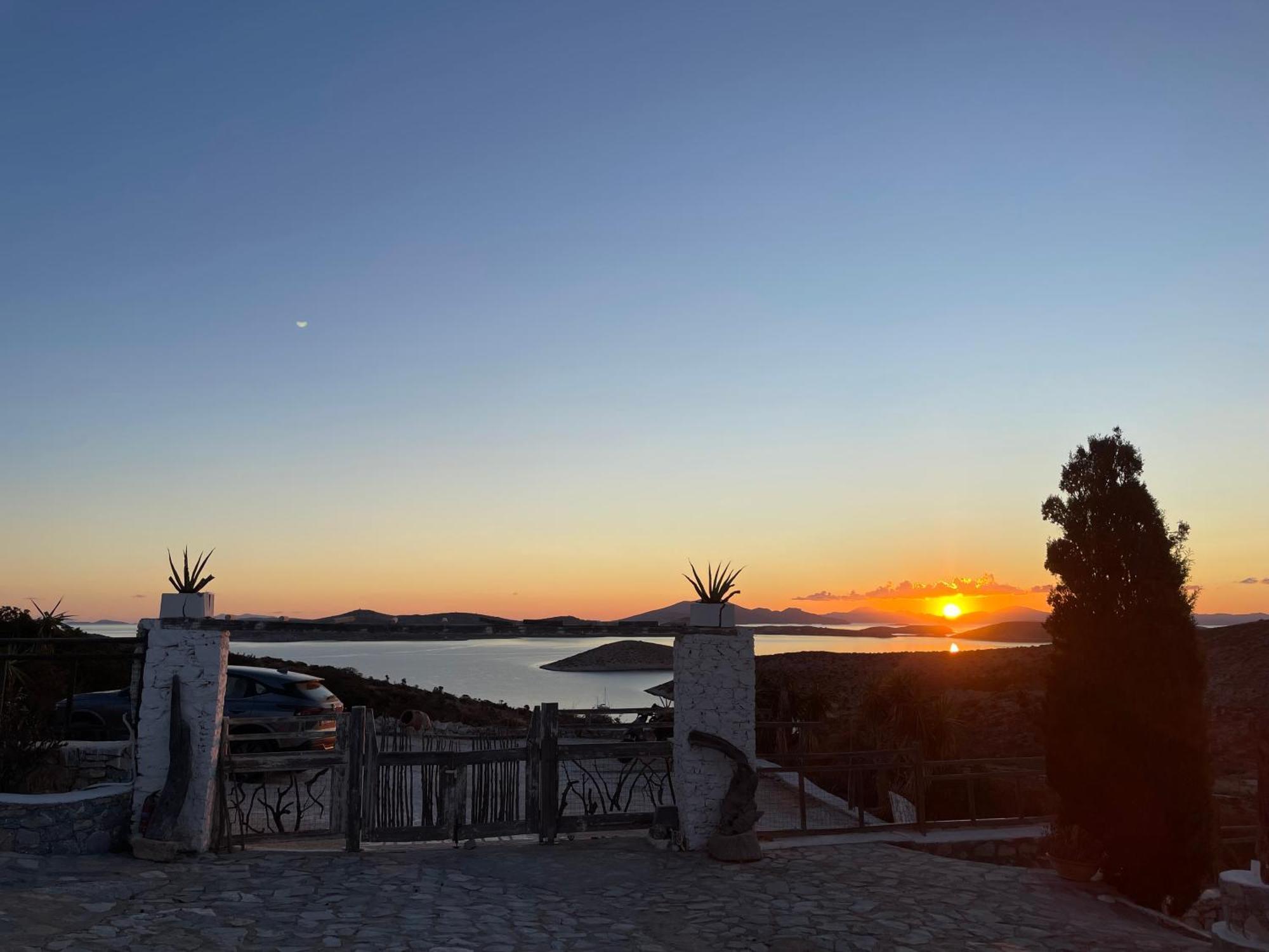 Villa Zografos 伊拉克利亚岛 外观 照片